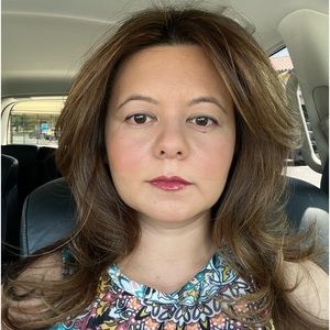 Meet your Posher, Lorraine